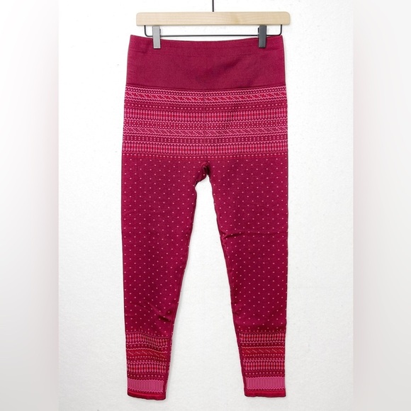 Fabletics Holly Seamless Fair Isle Long Sleeve Top & Leggings Set Merlot XL - Picture 7 of 14